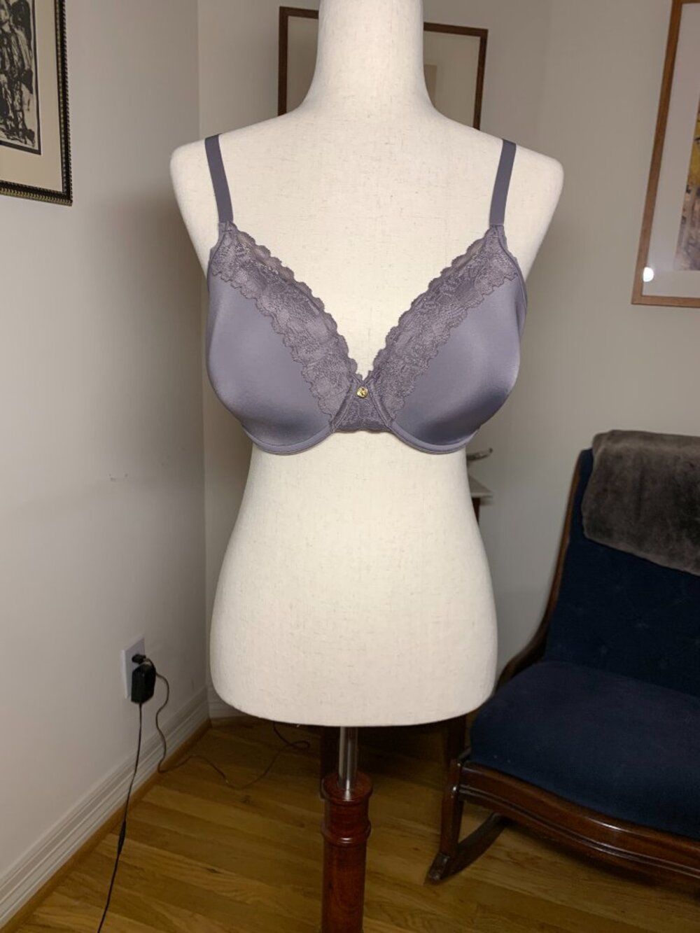 Natori Women's Underwire Bra with Lace and Cool-Touch Gunmetal, 34DDD - Picture 2 of 5